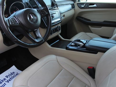 Used 2017 Mercedes-Benz GLS 450 4MATIC image 11