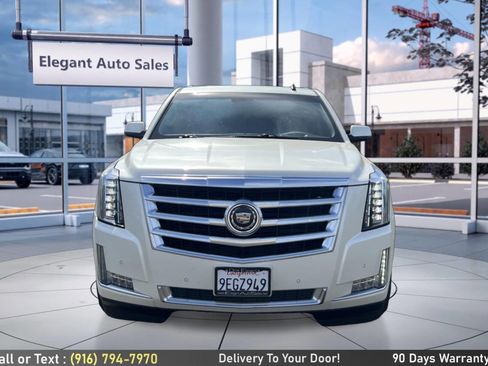 Used 2015 Cadillac Escalade Premium image 2