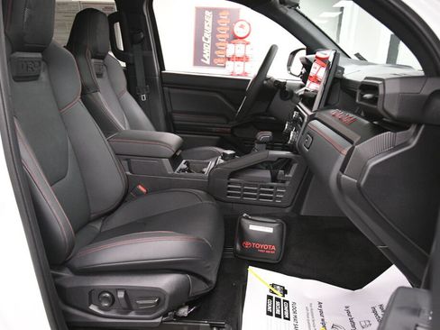 Used 2026 Toyota Tacoma TRD Pro AWD/4WD image 27