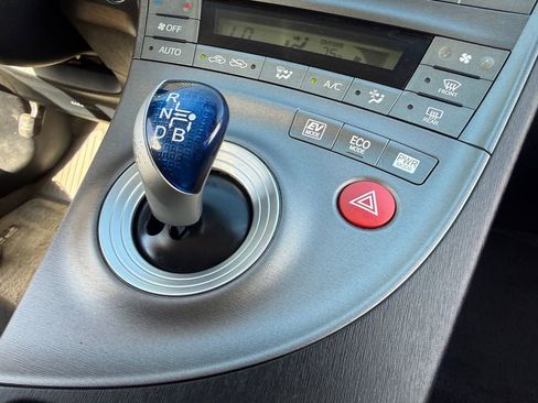 Used 2012 Toyota Prius Two FWD image 36