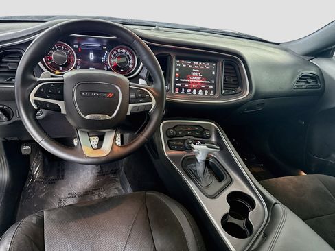 Used 2016 Dodge Challenger R/T Scat Pack w/ Leather Interior Group RWD image 17