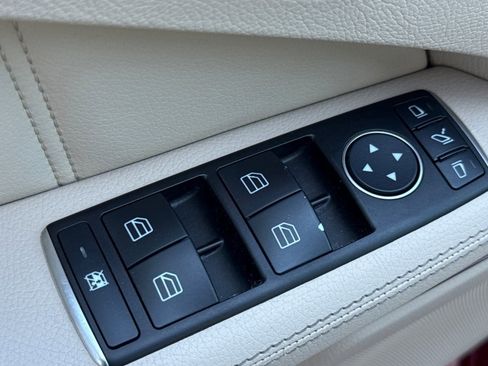 Used 2016 Mercedes-Benz E 350 E 350 Luxury image 13