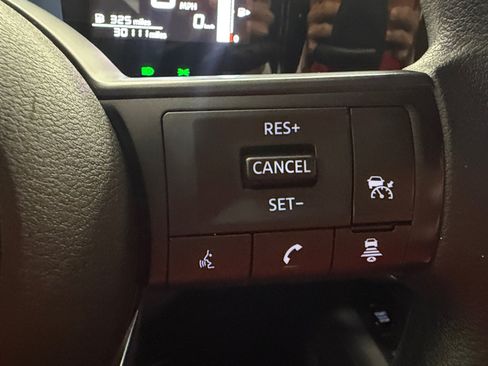 Used 2025 Nissan Kicks S FWD image 33