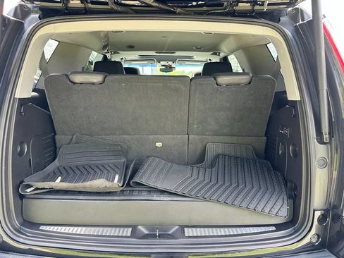 Used 2018 Cadillac Escalade Luxury AWD/4WD image 90