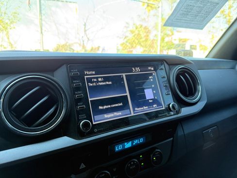 Used 2023 Toyota Tacoma TRD Off-Road image 16