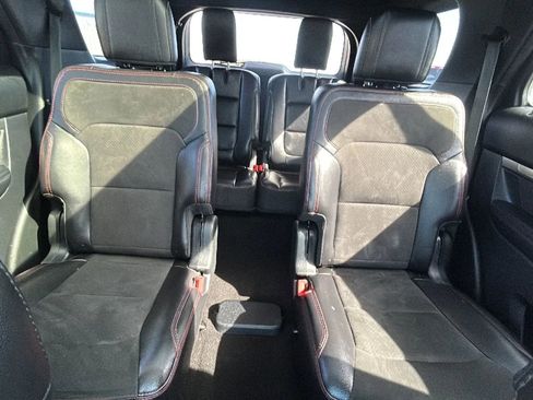 Used 2019 Ford Explorer XLT w/ Equipment Group 202A image 33