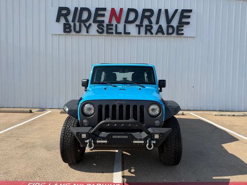 Used 2017 Jeep Wrangler Unlimited Sport AWD/4WD image 10