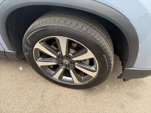 Used 2023 Honda Pilot Elite image 4