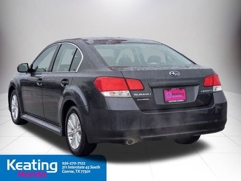 Used 2011 Subaru Legacy 2.5i Premium w/ All-Weather Pkg image 8