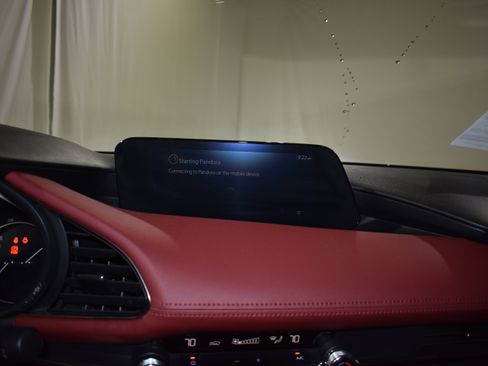 Used 2020 MAZDA MAZDA3 Hatchback w/ Premium Package image 20