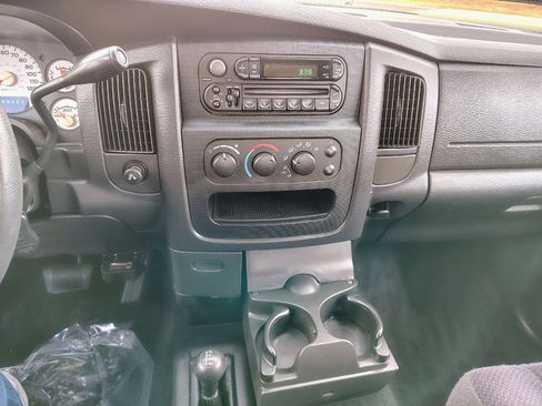 Used 2004 Dodge Ram 3500 Truck SLT w/ Trailer Tow Group image 16