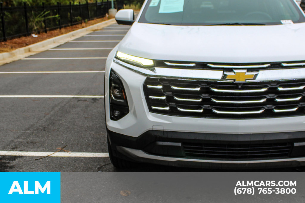 Used 2025 Chevrolet Equinox LT w/ Convenience Package II FWD image 11