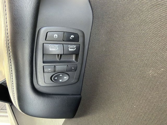 Used 2022 Dodge Challenger R/T w/ Blacktop Package RWD image 11