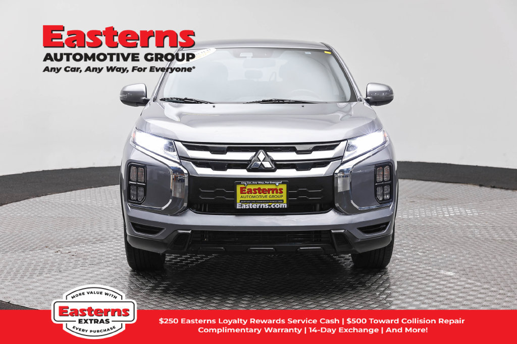 Used 2022 Mitsubishi Outlander Sport SE FWD image 3