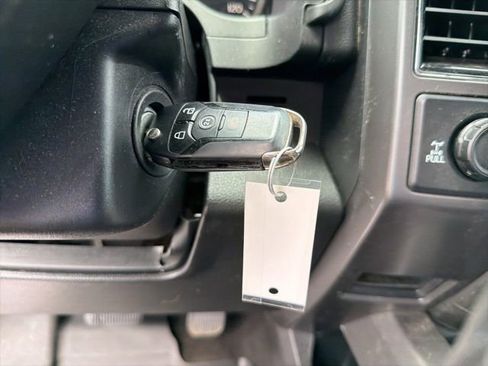 Used 2019 Ford F150 XLT w/ Equipment Group 302A Luxury AWD/4WD image 14