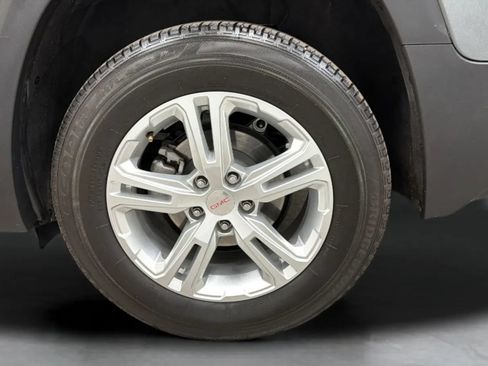 Used 2020 GMC Terrain SLE AWD/4WD image 26