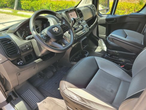 Used 2023 RAM ProMaster 2500 FWD image 18