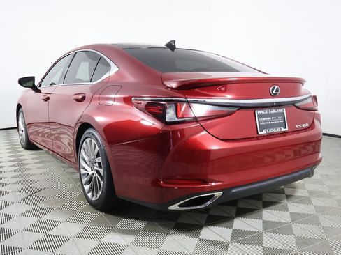 Certified 2022 Lexus ES 350 Ultra Luxury image 4