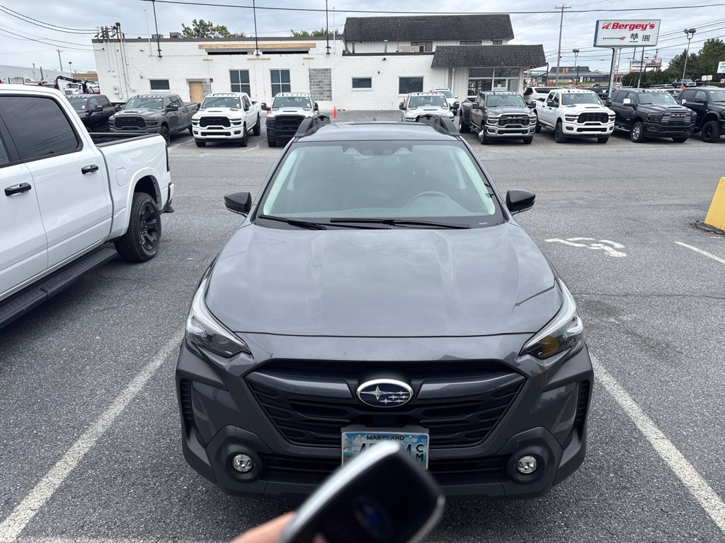 Used 2025 Subaru Outback Premium w/ Popular Package #1A AWD/4WD image 9