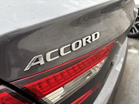 Used 2019 Honda Accord LX image 3