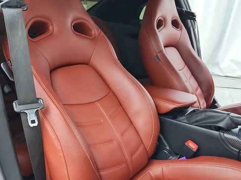 Used 2017 Nissan GT-R Premium w/ Premium Interior Package image 48