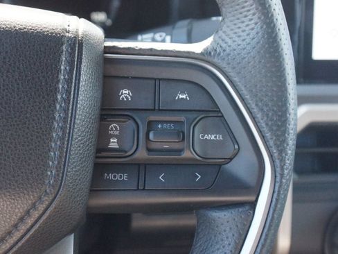 Used 2025 Toyota Tacoma SR5 RWD image 11