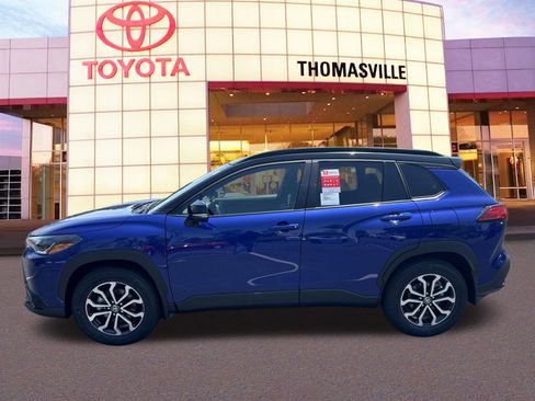 New 2025 Toyota Corolla Cross AWD Hybrid image 8