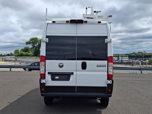 Used 2023 RAM ProMaster 2500 FWD image 5