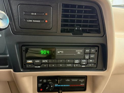Used 1994 Ford Explorer 4WD 4-Door image 62