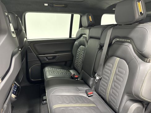 Used 2025 Rivian R1S Adventure AWD/4WD image 21