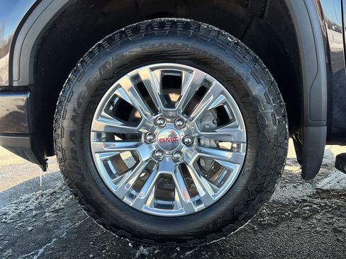 Used 2024 GMC Sierra 1500 Denali AWD/4WD image 10