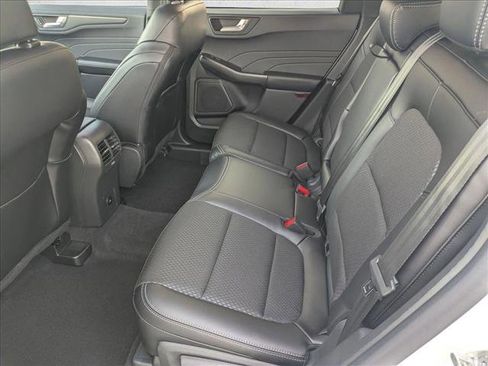 New 2026 Ford Escape SE image 16