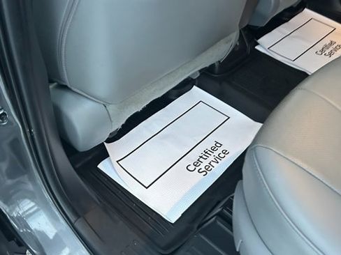 Used 2023 Toyota Highlander Limited image 36