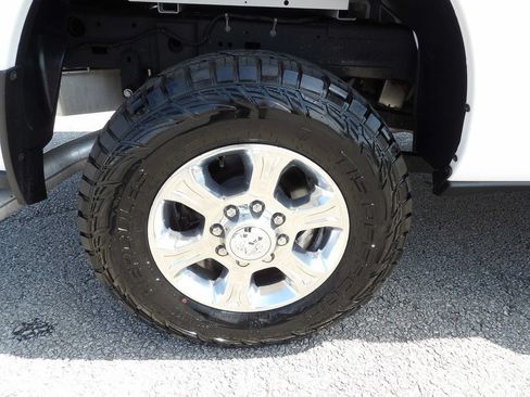 Used 2024 RAM 2500 Big Horn AWD/4WD image 59