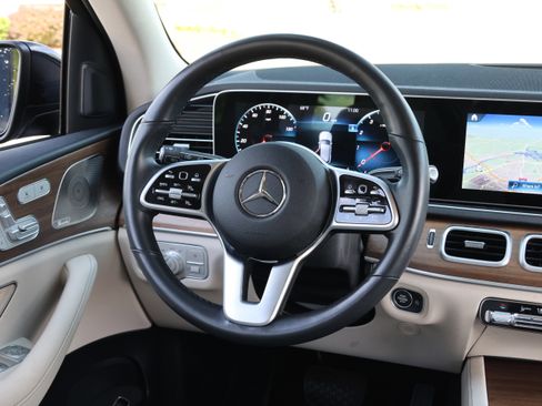 Used 2022 Mercedes-Benz GLE 350 4MATIC image 18