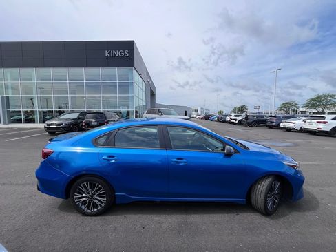 Used 2023 Kia Forte GT-Line FWD image 2