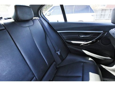 Used 2017 BMW 330i Sedan image 13