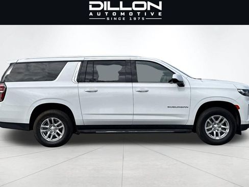 Used 2024 Chevrolet Suburban LT AWD/4WD image 3