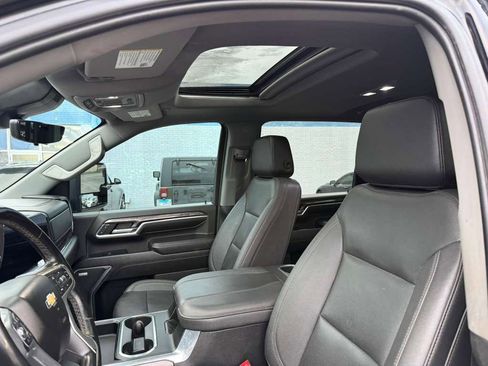 Used 2024 Chevrolet Silverado 3500 LTZ w/ LTZ Texas Edition image 34