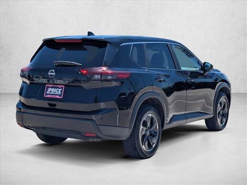 Used 2025 Nissan Rogue SV FWD image 5