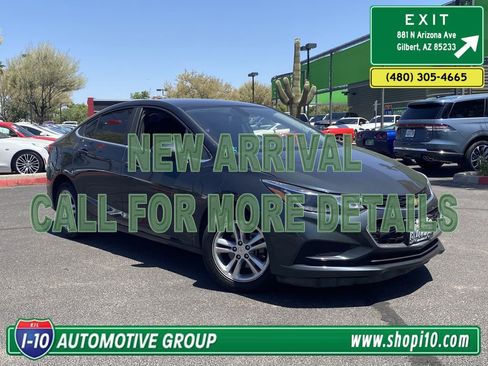 Used 2017 Chevrolet Cruze LT FWD image 1