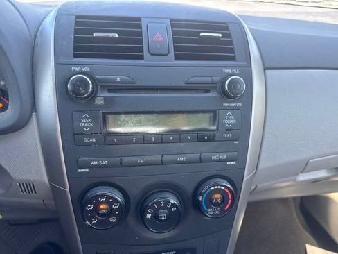 Used 2010 Toyota Corolla LE FWD image 15