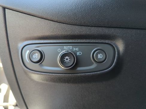 Used 2019 Chevrolet Equinox Premier FWD image 42