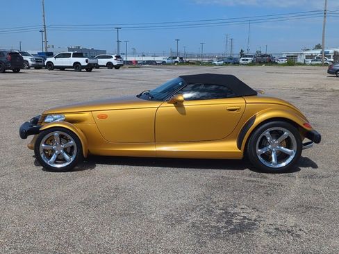 Used 2002 Chrysler Prowler image 5