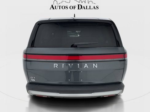 Used 2025 Rivian R1S Adventure AWD/4WD image 9
