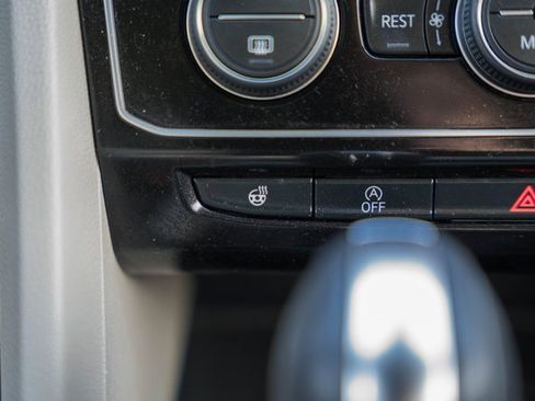 Used 2018 Volkswagen Atlas SEL Premium image 26