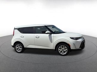 Used 2025 Kia Soul LX w/ LX Technology Package video 2