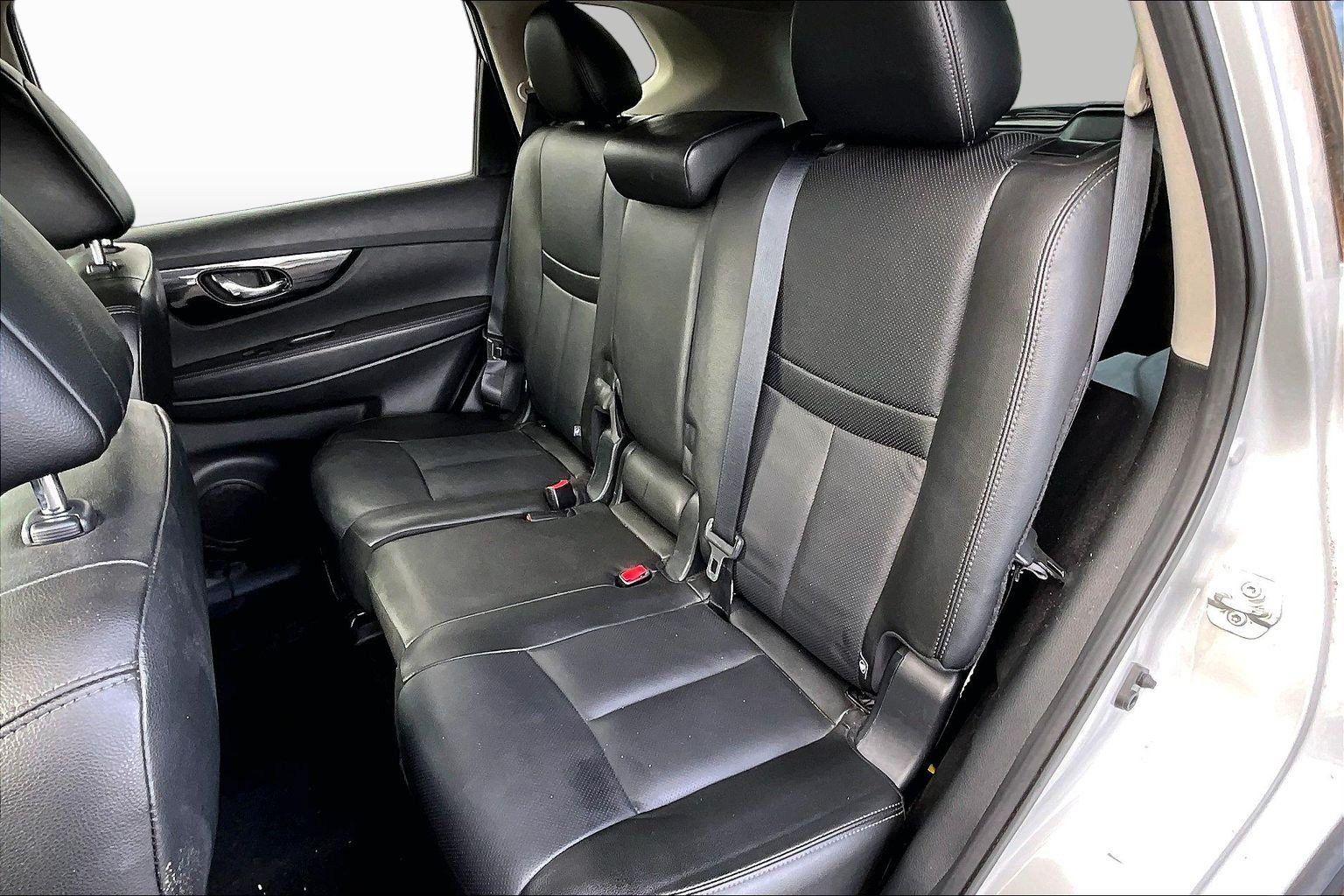 Used 2019 Nissan Rogue SL FWD image 14