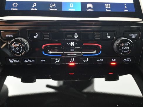 New 2025 Jeep Grand Cherokee L Limited w/ Black Appearance Package image 6