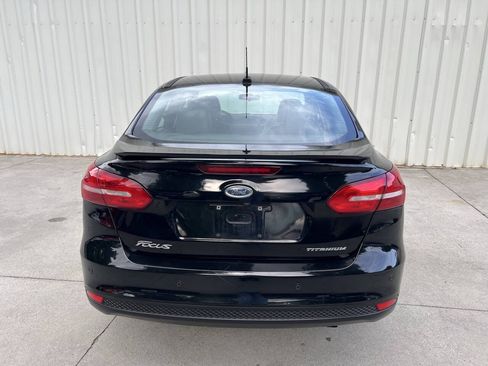 Used 2018 Ford Focus Titanium FWD image 4